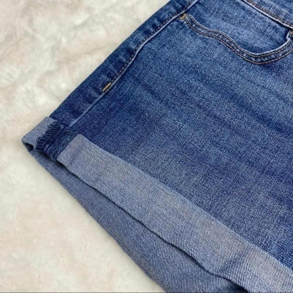 Old Navy Stretch Denim Cuffed‎ Shorts